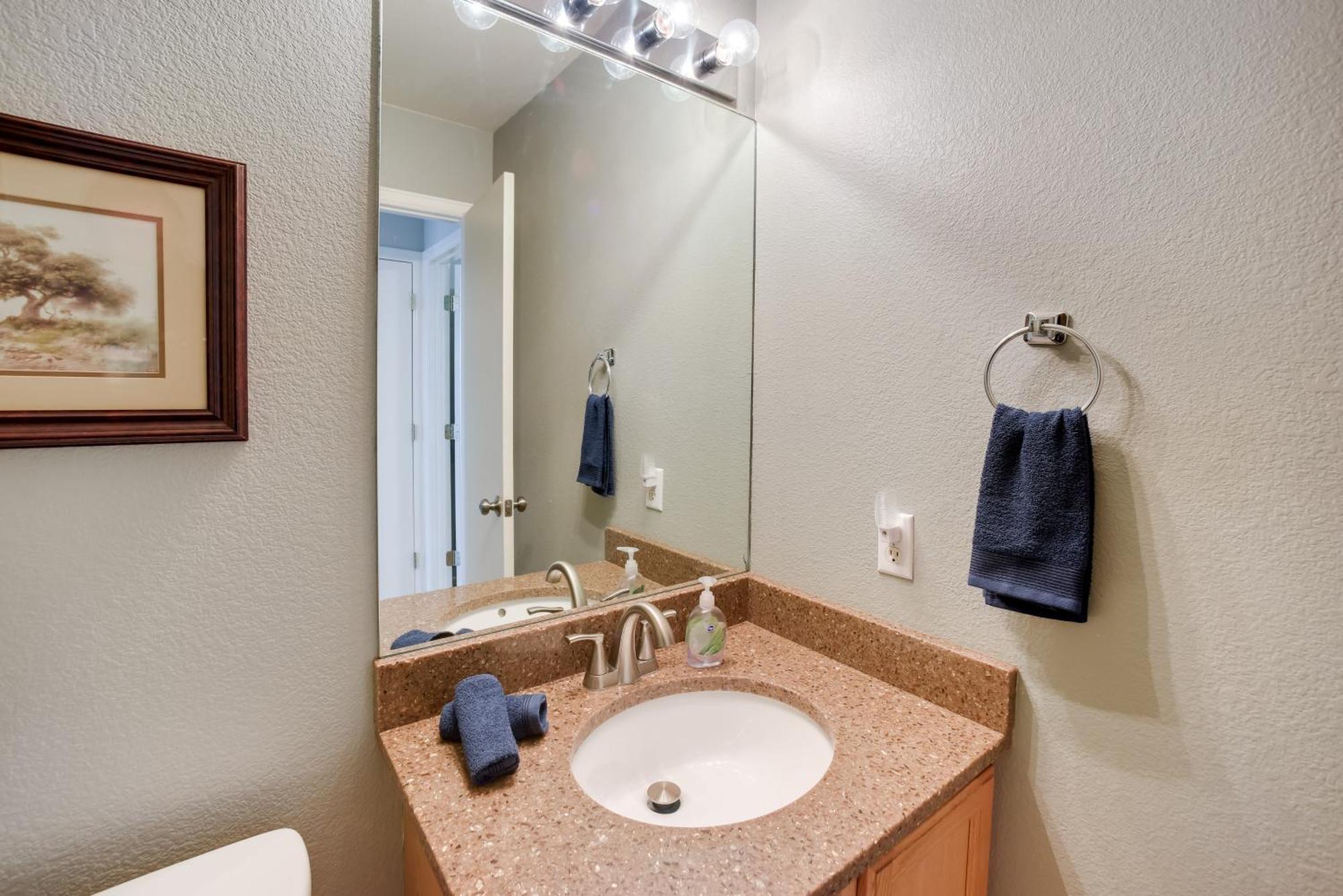 Updated Springs Home - 3 Mi To Garden Of The Gods! Colorado Springs Bagian luar foto