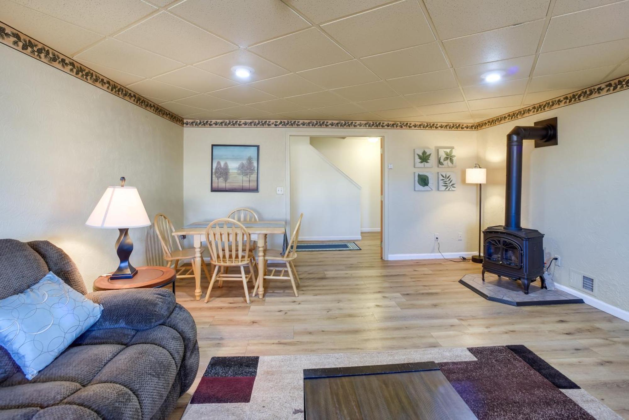 Updated Springs Home - 3 Mi To Garden Of The Gods! Colorado Springs Bagian luar foto
