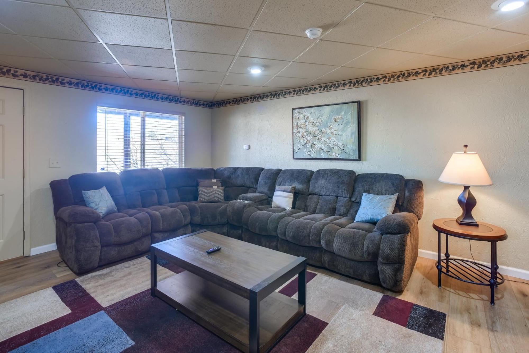 Updated Springs Home - 3 Mi To Garden Of The Gods! Colorado Springs Bagian luar foto