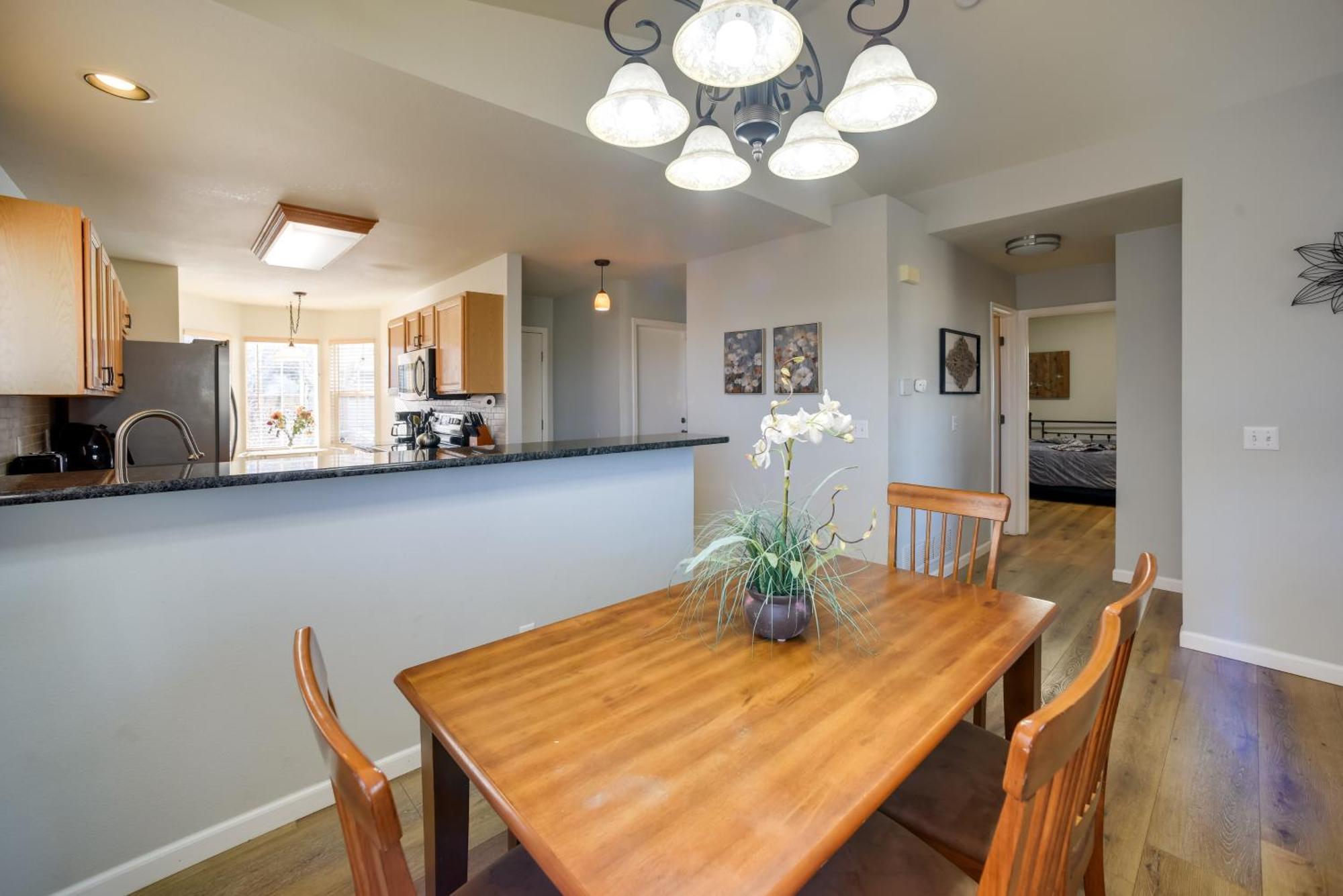 Updated Springs Home - 3 Mi To Garden Of The Gods! Colorado Springs Bagian luar foto