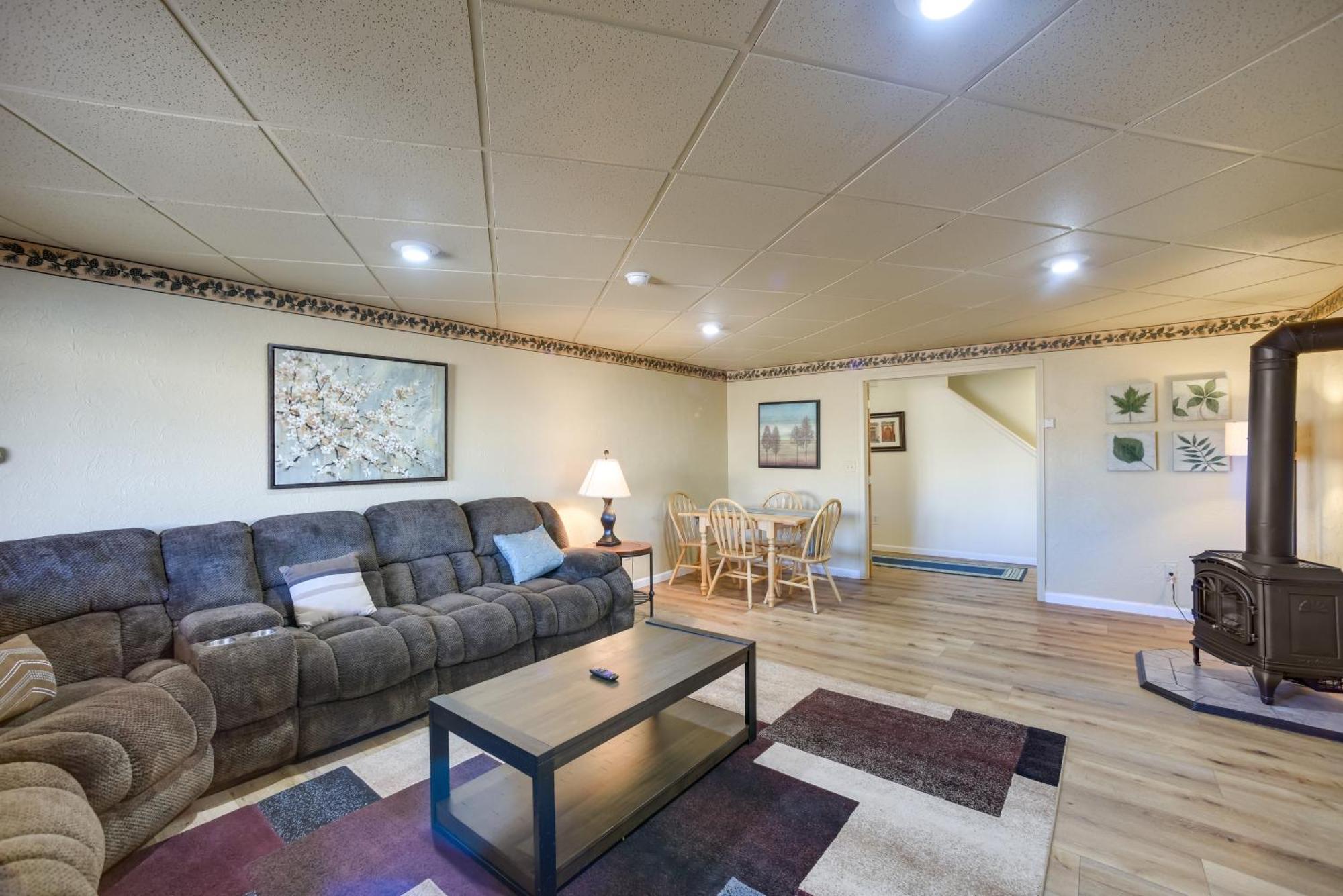 Updated Springs Home - 3 Mi To Garden Of The Gods! Colorado Springs Bagian luar foto